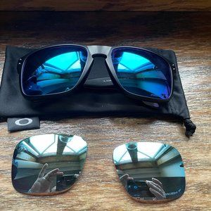 Oakley Holbrook XL Sunglasses